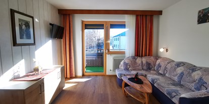 Pensionen - Umgebungsschwerpunkt: Therme - Pertisau - Wohnzimmer - Apart Kofler`s Panorama Zillertal, Alois und Rita Kofler